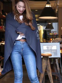 "SOLUA" SMOOTH BLANKET -(LARGE) (BLACK,NAVY,RED)