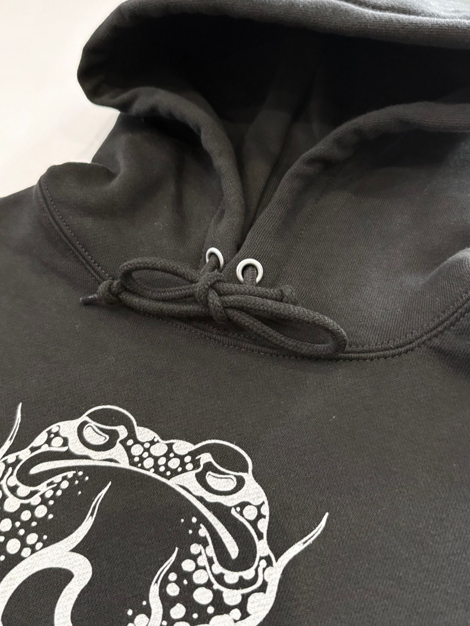 PULLOVER HOODIE "がまん"(BLACK) SKANDA 26TH DESIGN by江戸文身道場 彫健