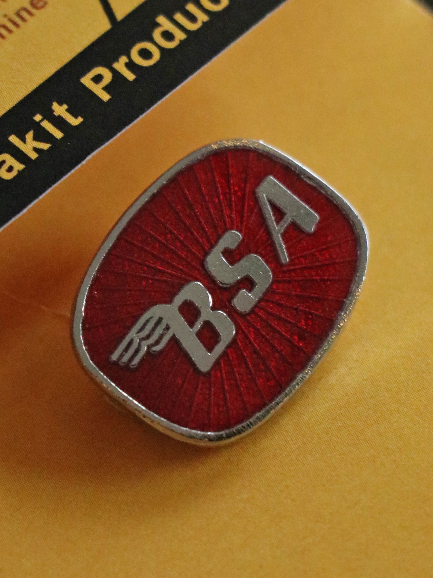 【即日発送可能】"BSA CUSHION" BADGE
