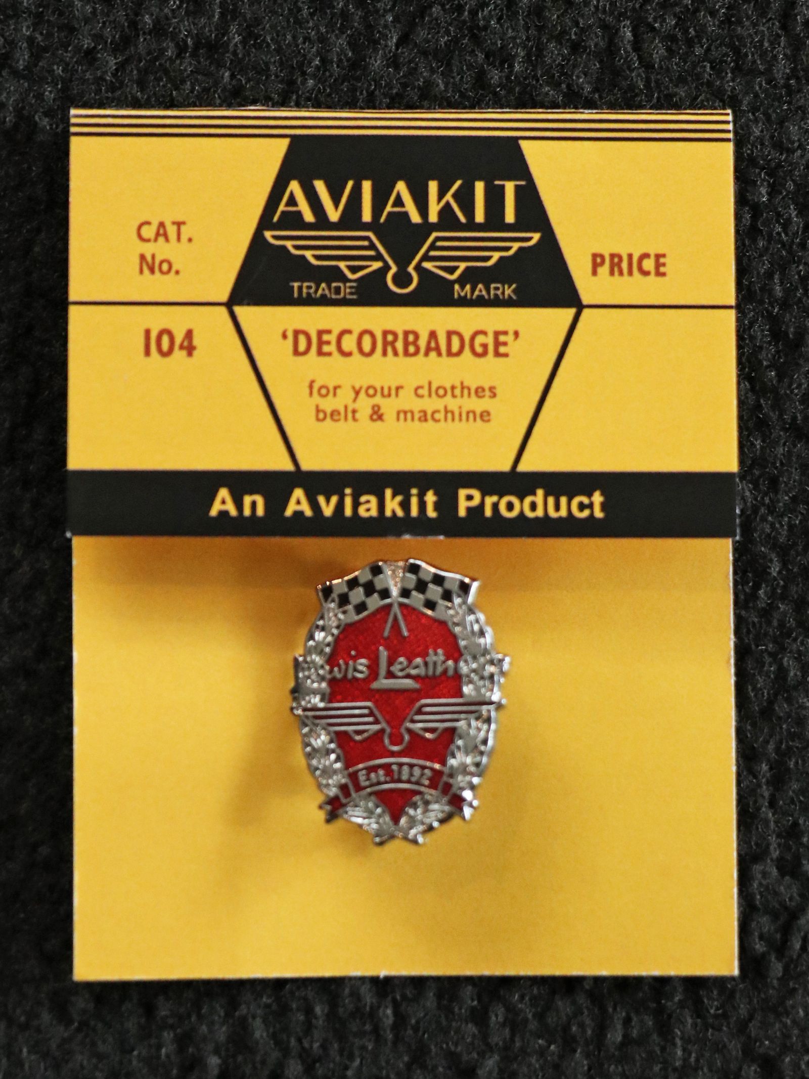 【即日発送可能】"LEWIS LEATHER" BADGE