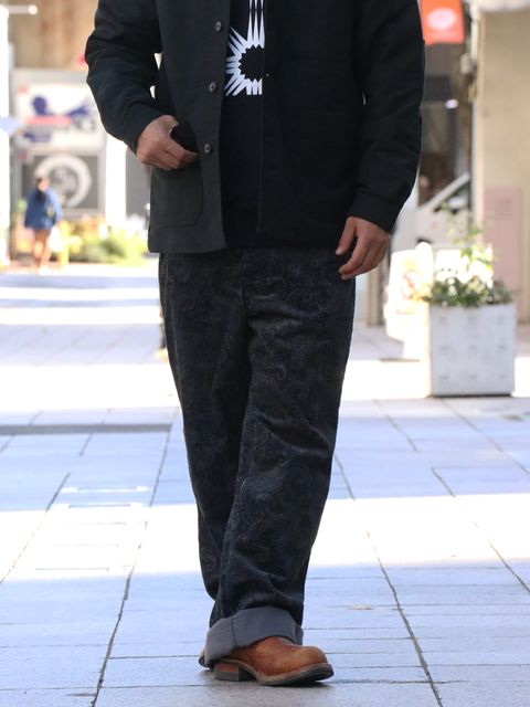 総柄PARKAをも大人に着こなす"AUTUMN STYLE"