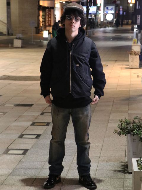 春目前。特記戦力、リバーシブルベスト