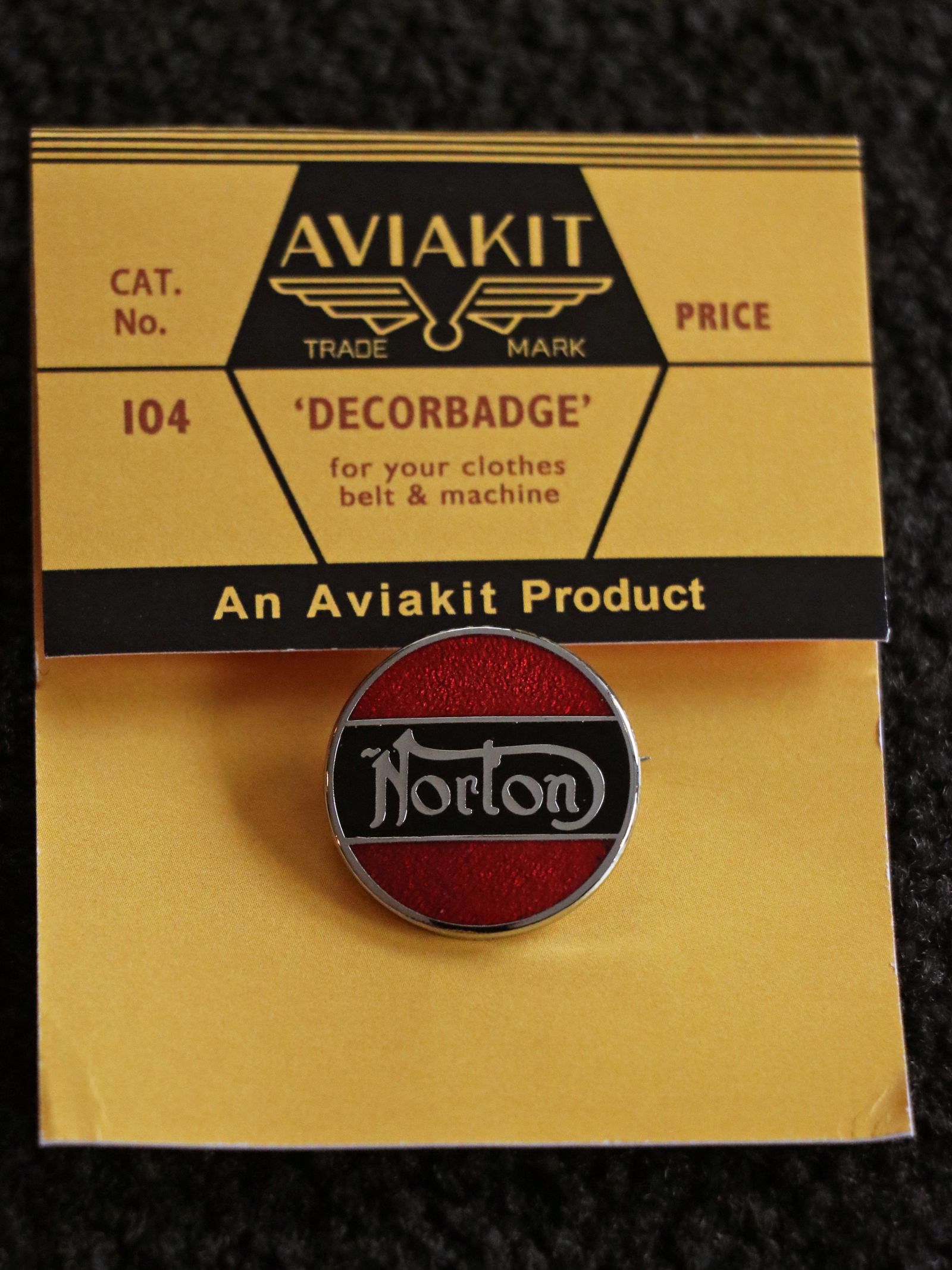 【即日発送可能】"NORTON 2-TONE ROUND" BADGE