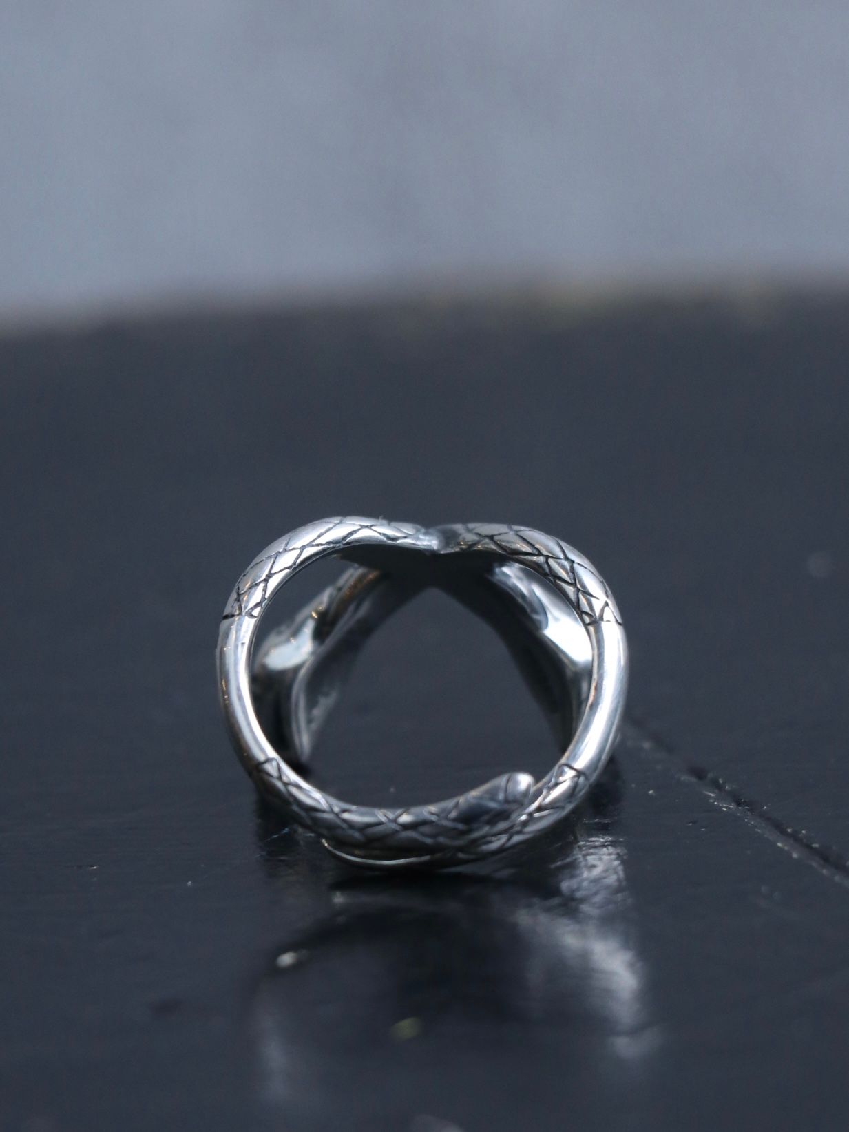 "SKANDA×galcia" CROSS SNEAK RING (SILVER925)
