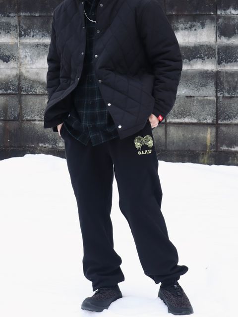 リラックさとクラシックさ。気軽にできるストリートスタイル