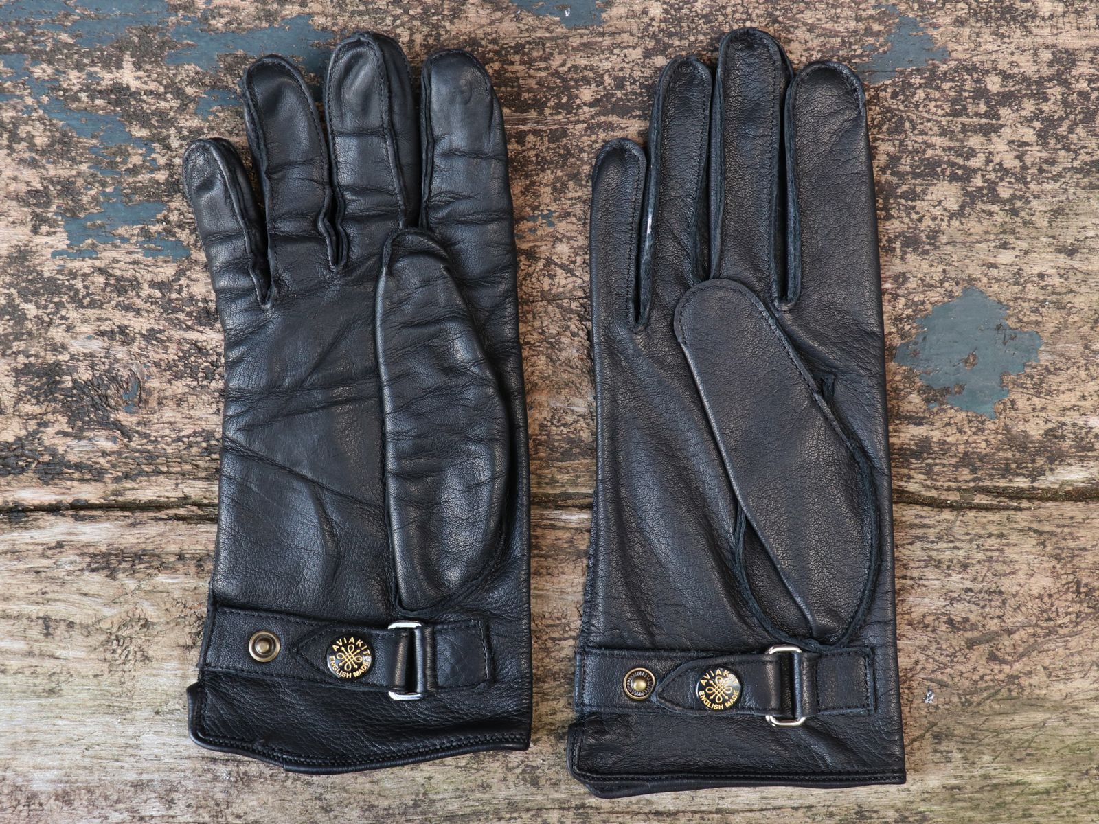 No.810 Strap Gloves 