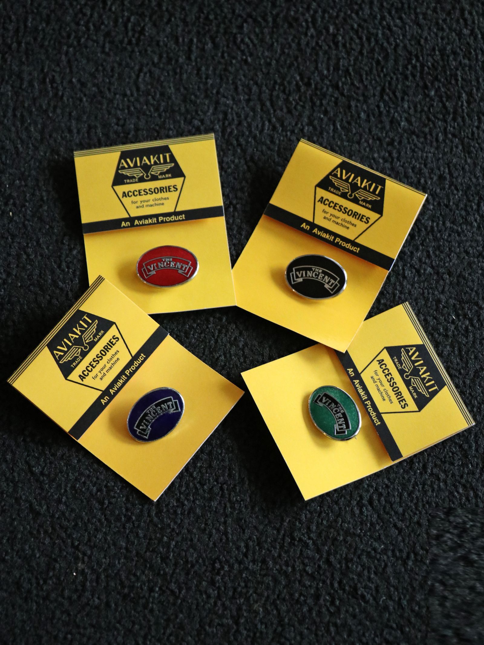 【即日発送可能】"THE VINCENT OVAL" BADGE