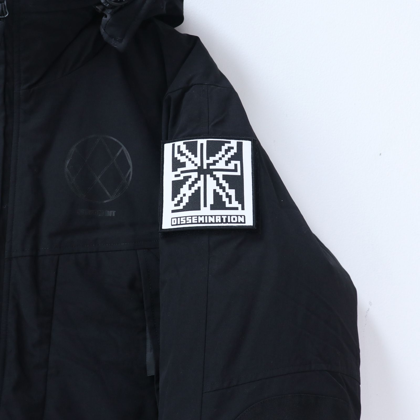 "IT FROM BIT" PROTECTIVE COMBAT UNIFORM (BLACK)
