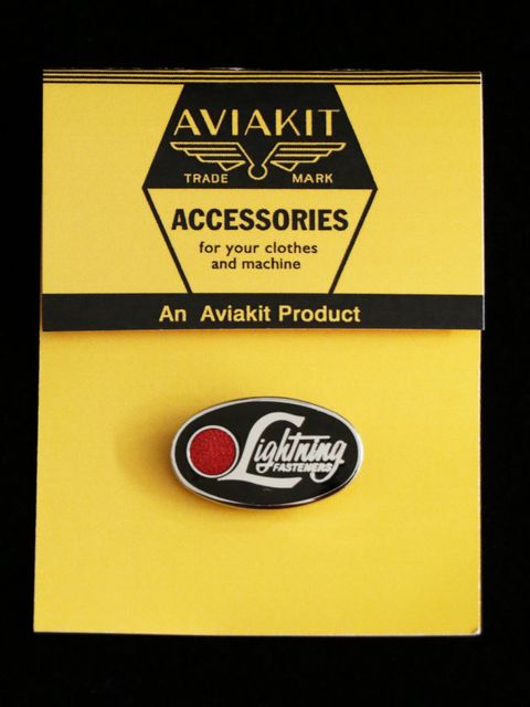 "LIGHTNIG FASTENER" BADGE
