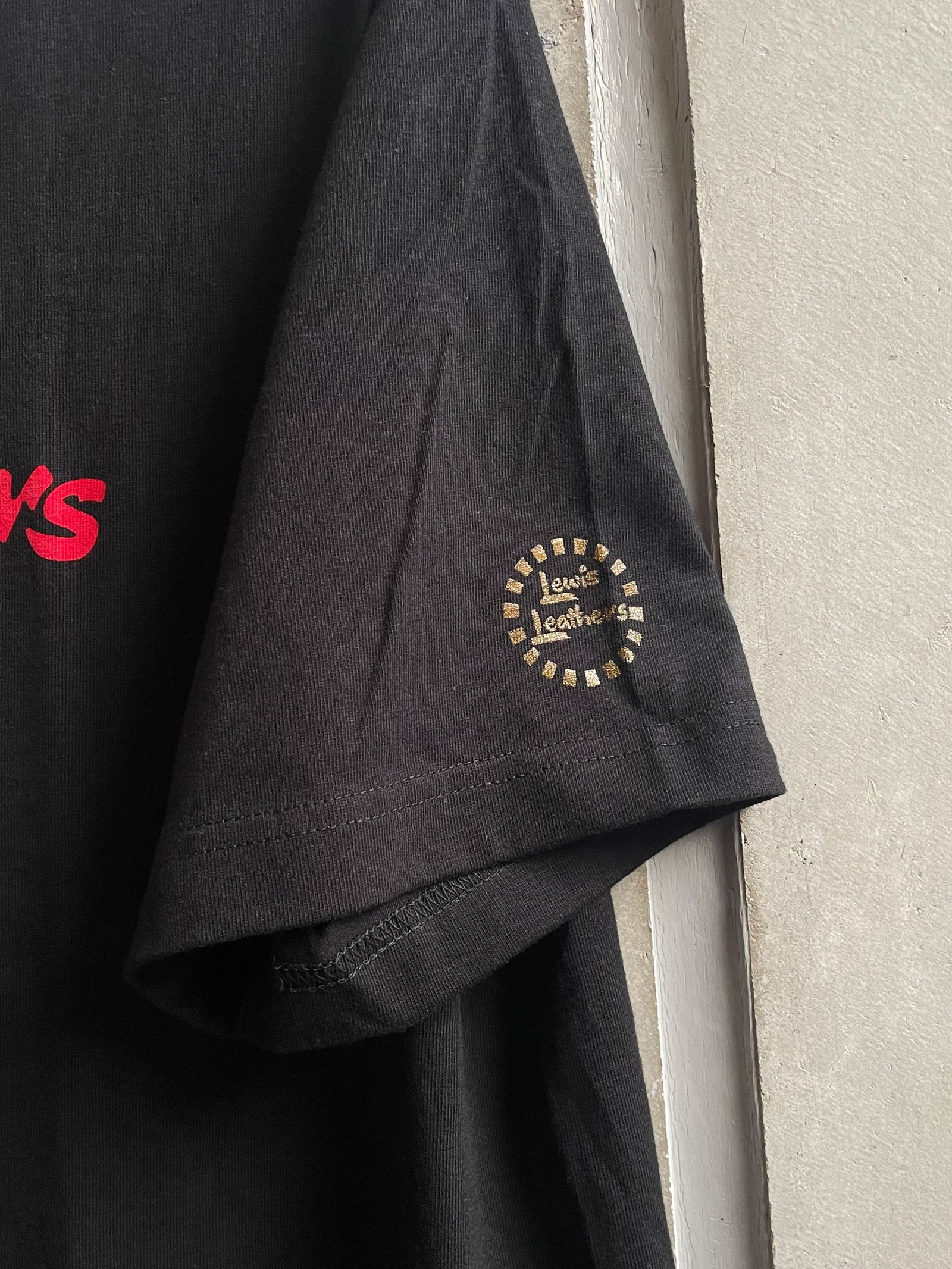 "RACING FLAGS" T-SHIRTS (BLACK)
