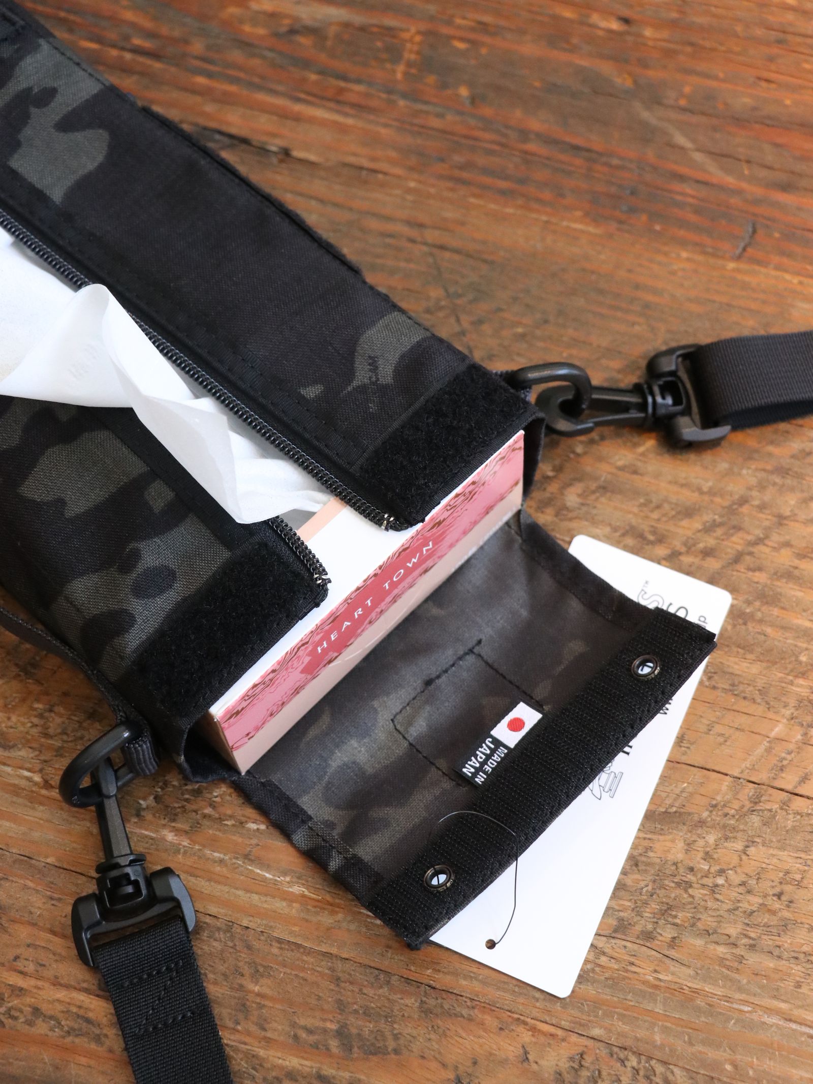NEW TISSUE CASE (MULTI-CAM BLACK)