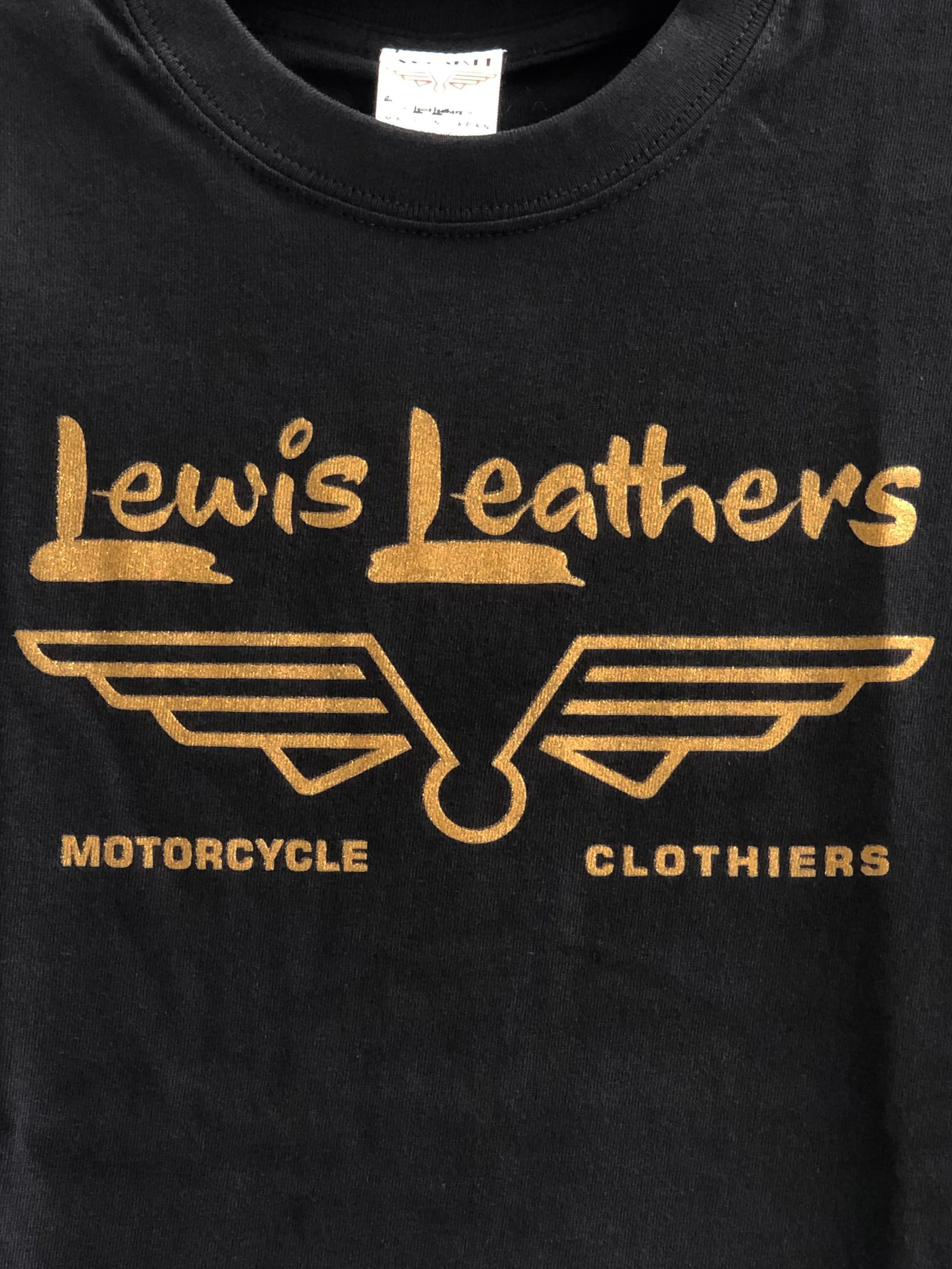 【即日発送可能】LEWIS LEATHERS "GOLD WING LOGO" T-SHIRTS (BLACK)