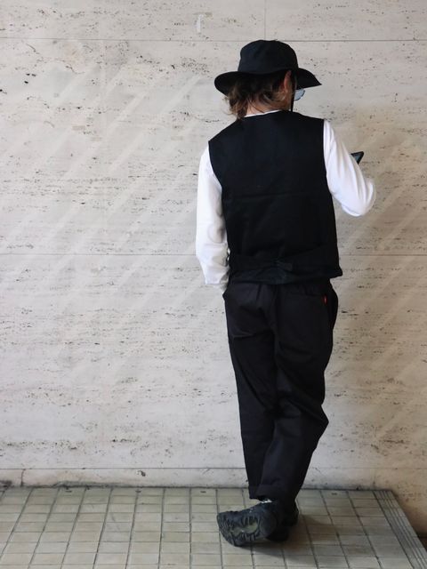 詐欺師的VEST STYLE
