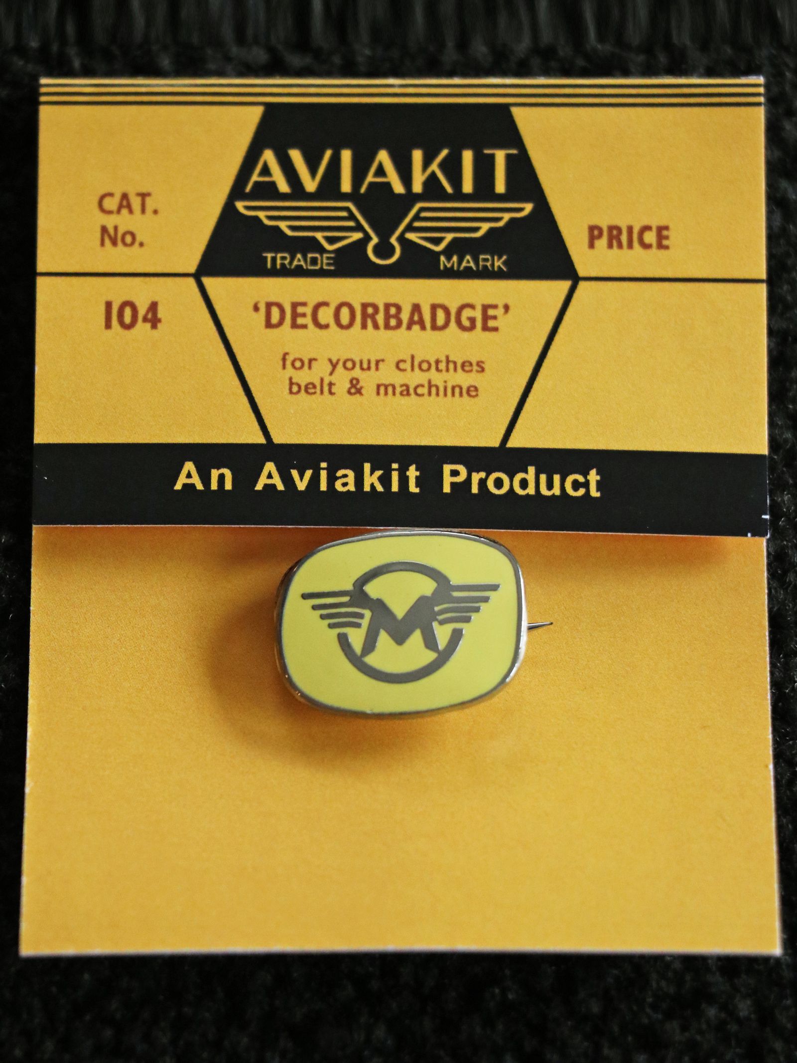 "MATCHLESS M" BADGE