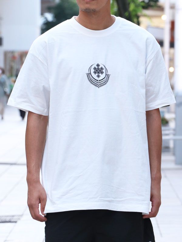 "SOLUA" EMIT ENERGY TEE (NATURAL)