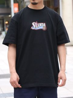 ”SKANDA×GRAVYSOURCE” W-NAME TEE (BLACK)