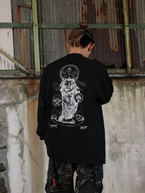 "DARK MATTER" L/S TEE / "DARK MATTER" ロングスリーブTシャツ (ブラック）