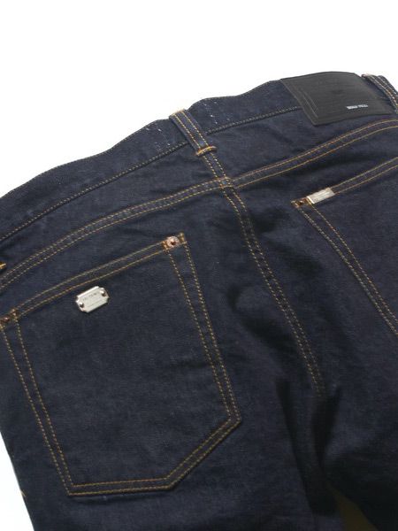 CRIMIE - BORN RUDE STRETCH SELVEDGE DENIM JEANS (INDIGO) | SKANDA