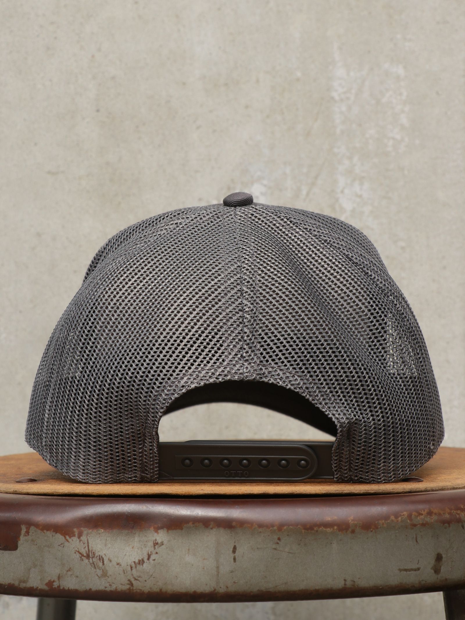 NORM ロゴ メッシュキャップ (チャコールグレー) / NORM LOGO MESH CAP