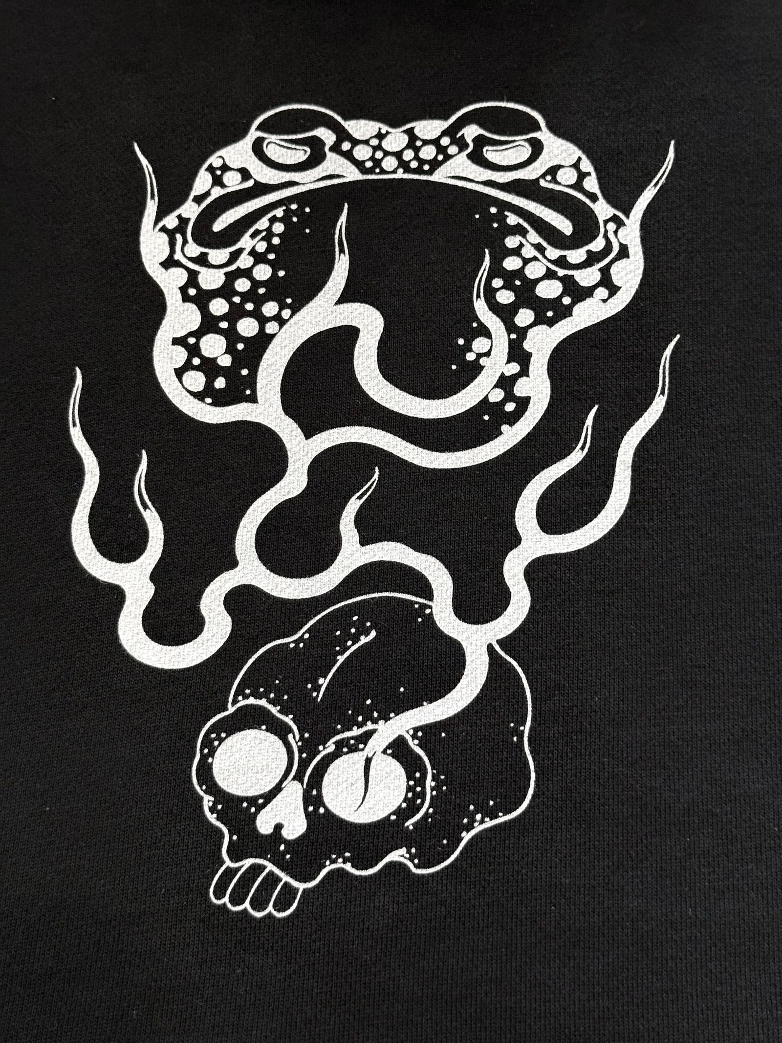 PULLOVER HOODIE "がまん"(BLACK) SKANDA 26TH DESIGN by江戸文身道場 彫健