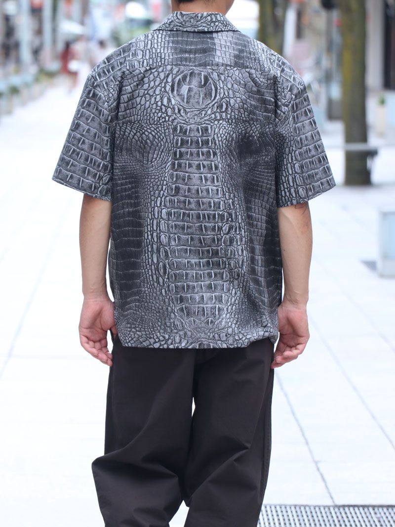 [SKANDA x haru*hano] "CROCODILE SHORT SLEEVE SHIRTS" (GRAY) / クロコダイル 半袖シャツ (グレー))