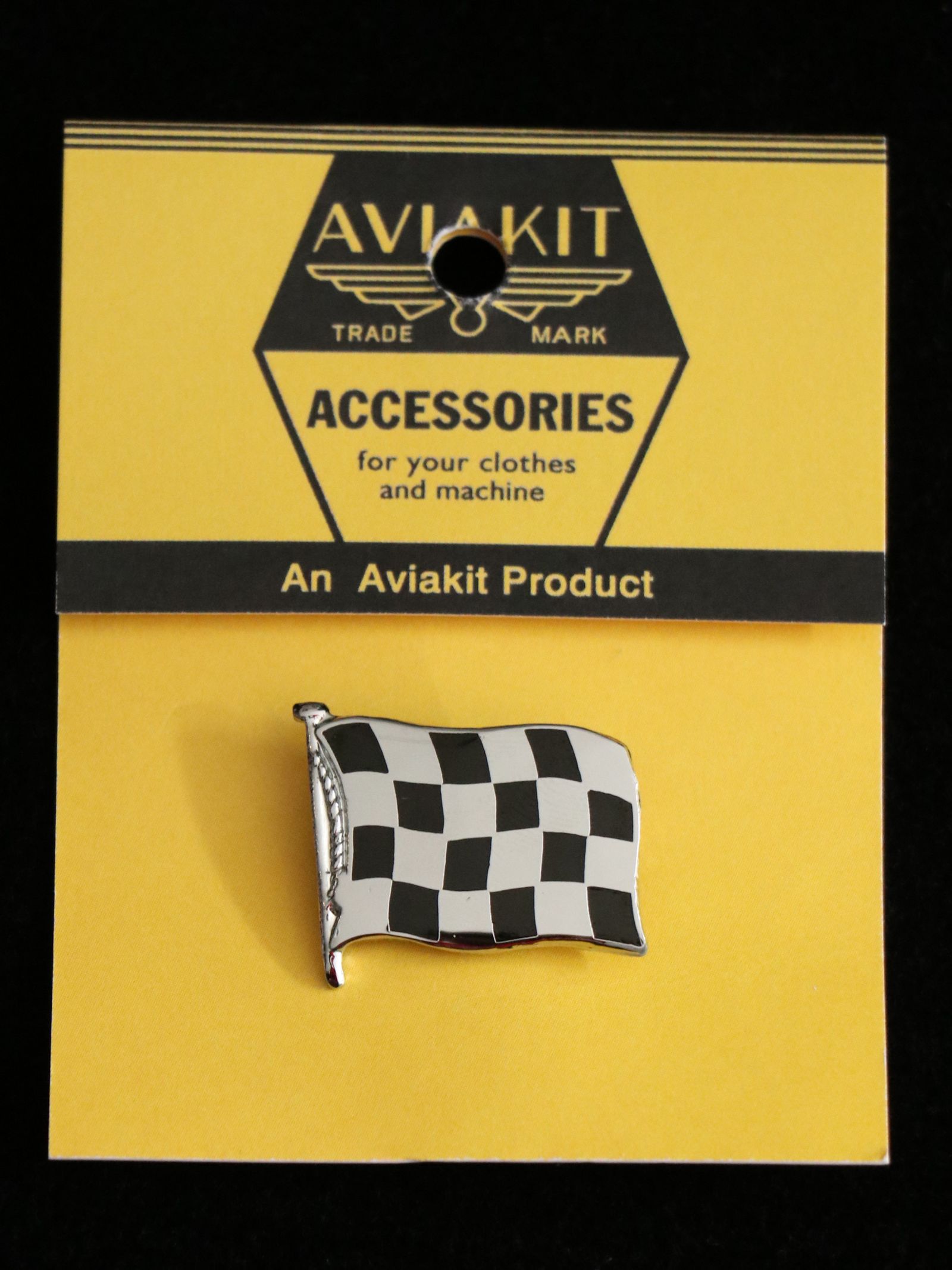 "CHECKERED FLAG" BADGE