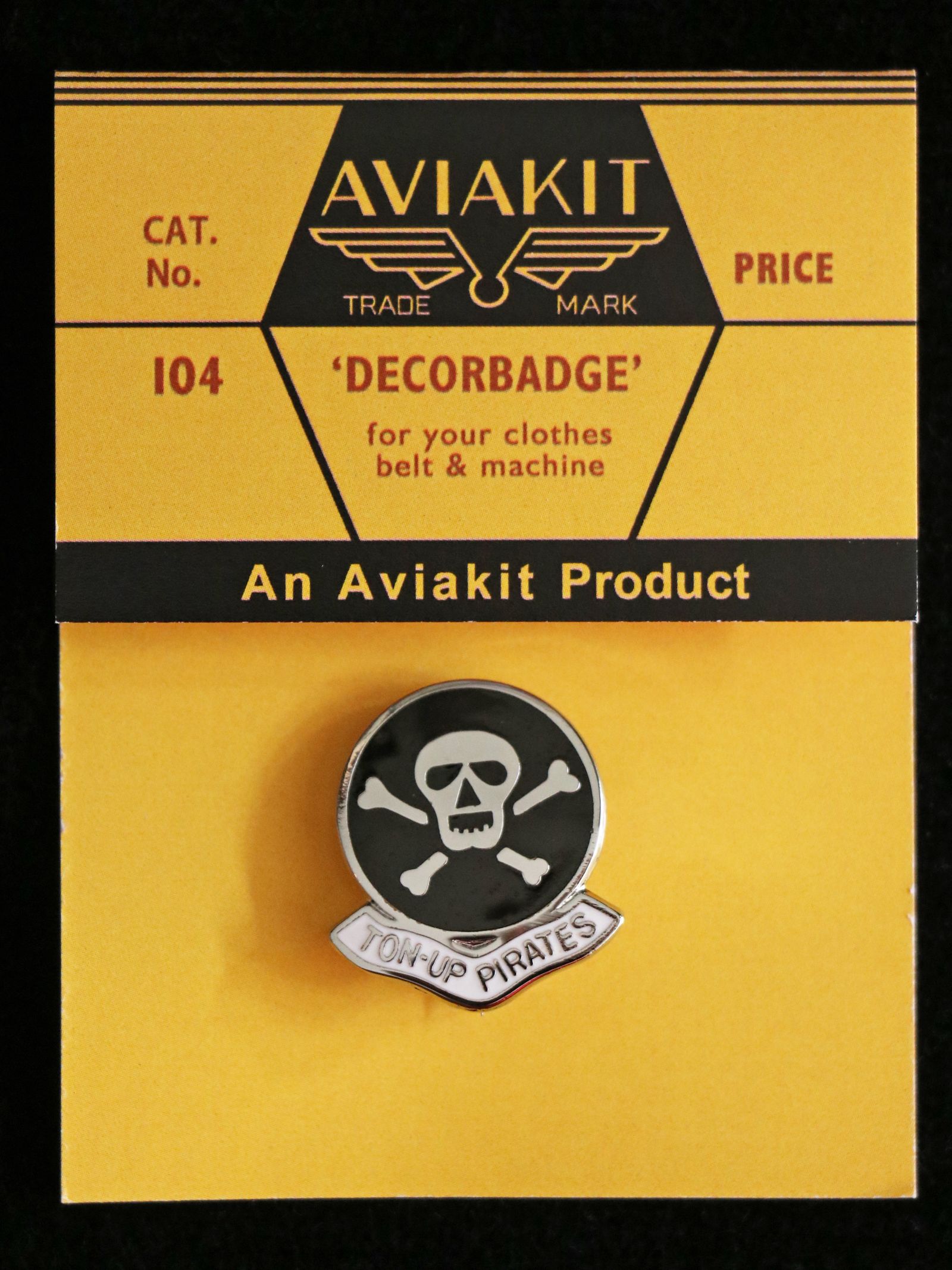 "PIRATES" BADGE