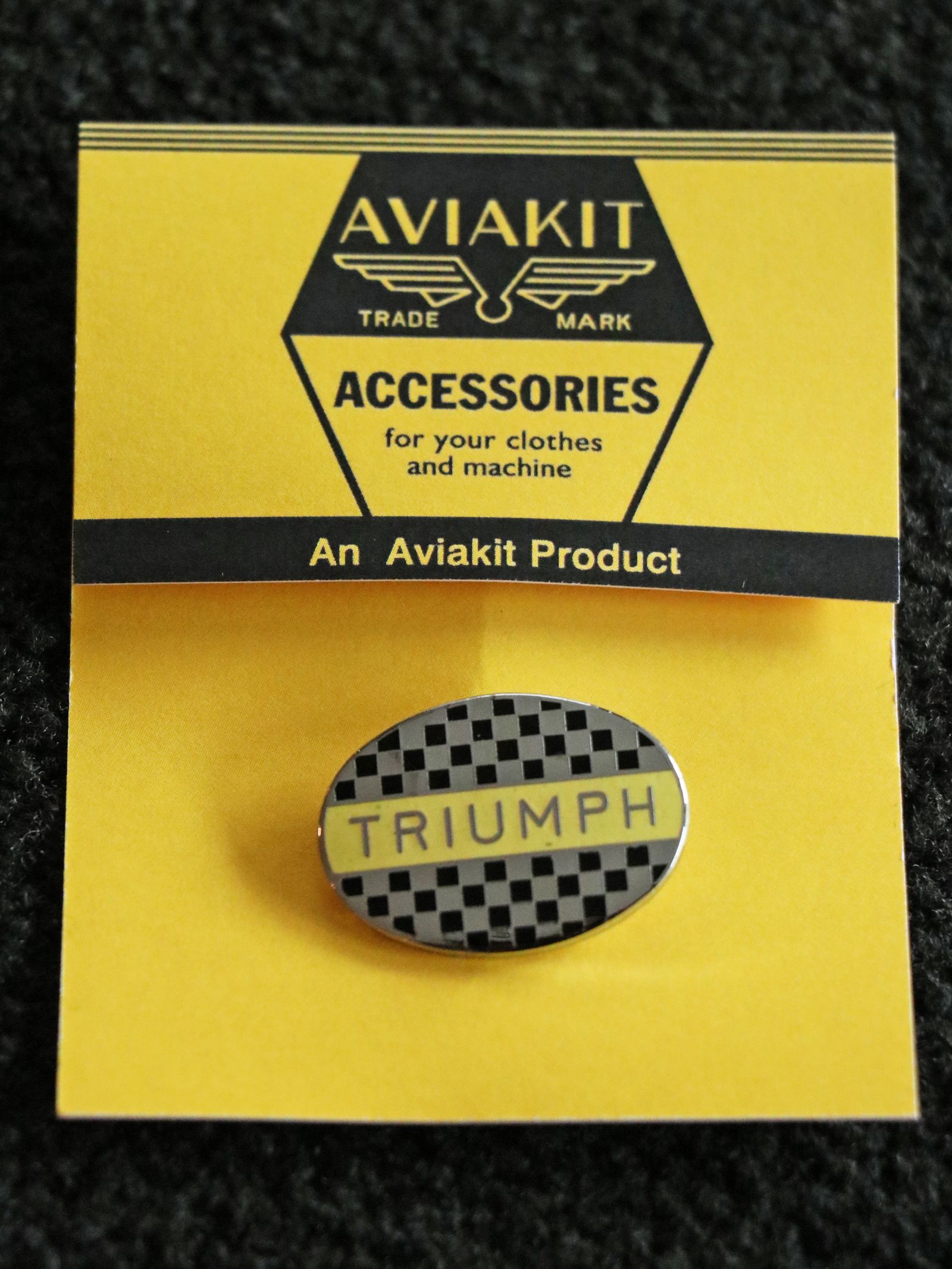 【即日発送可能】"TRIUMPH CHECK" BADGE