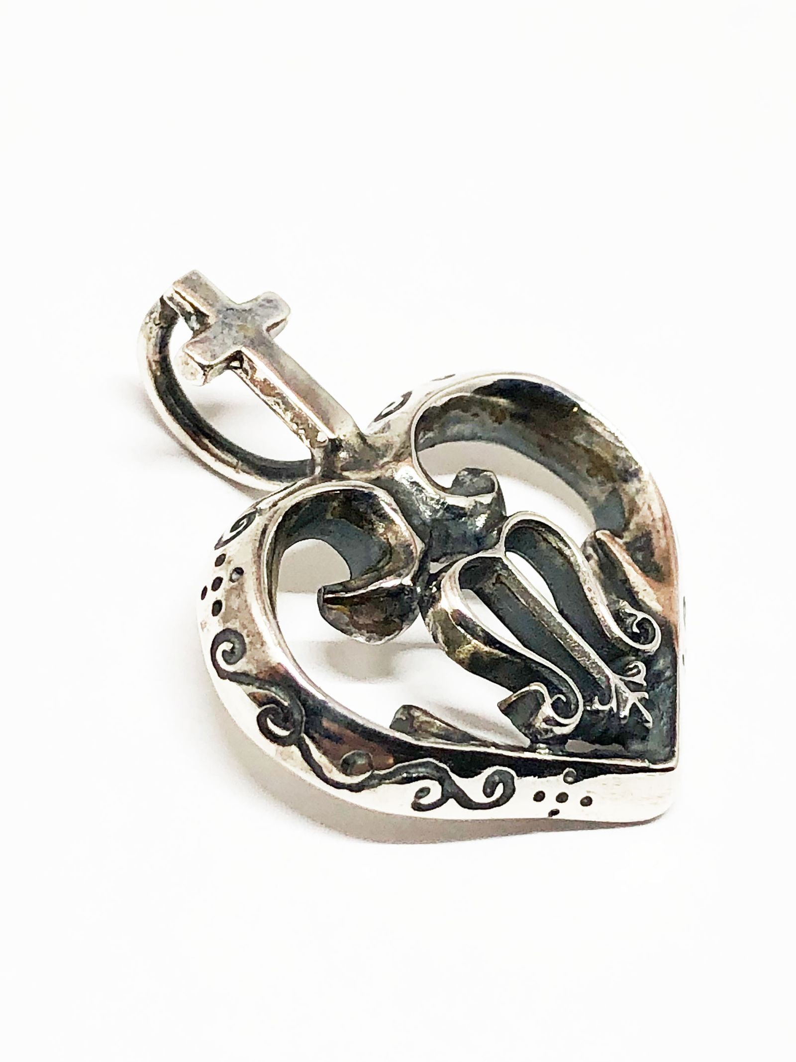 CROSS HEART NECKTOP (SILVER925)