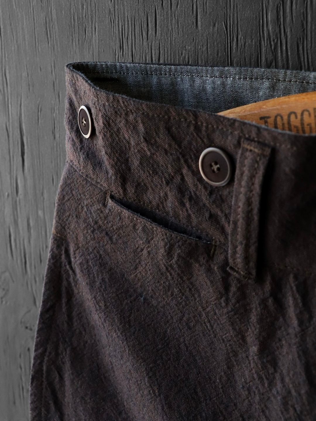 ANCIENT CLOTH AVIGNON TROUSERS (DEAD LEAF BROWN)