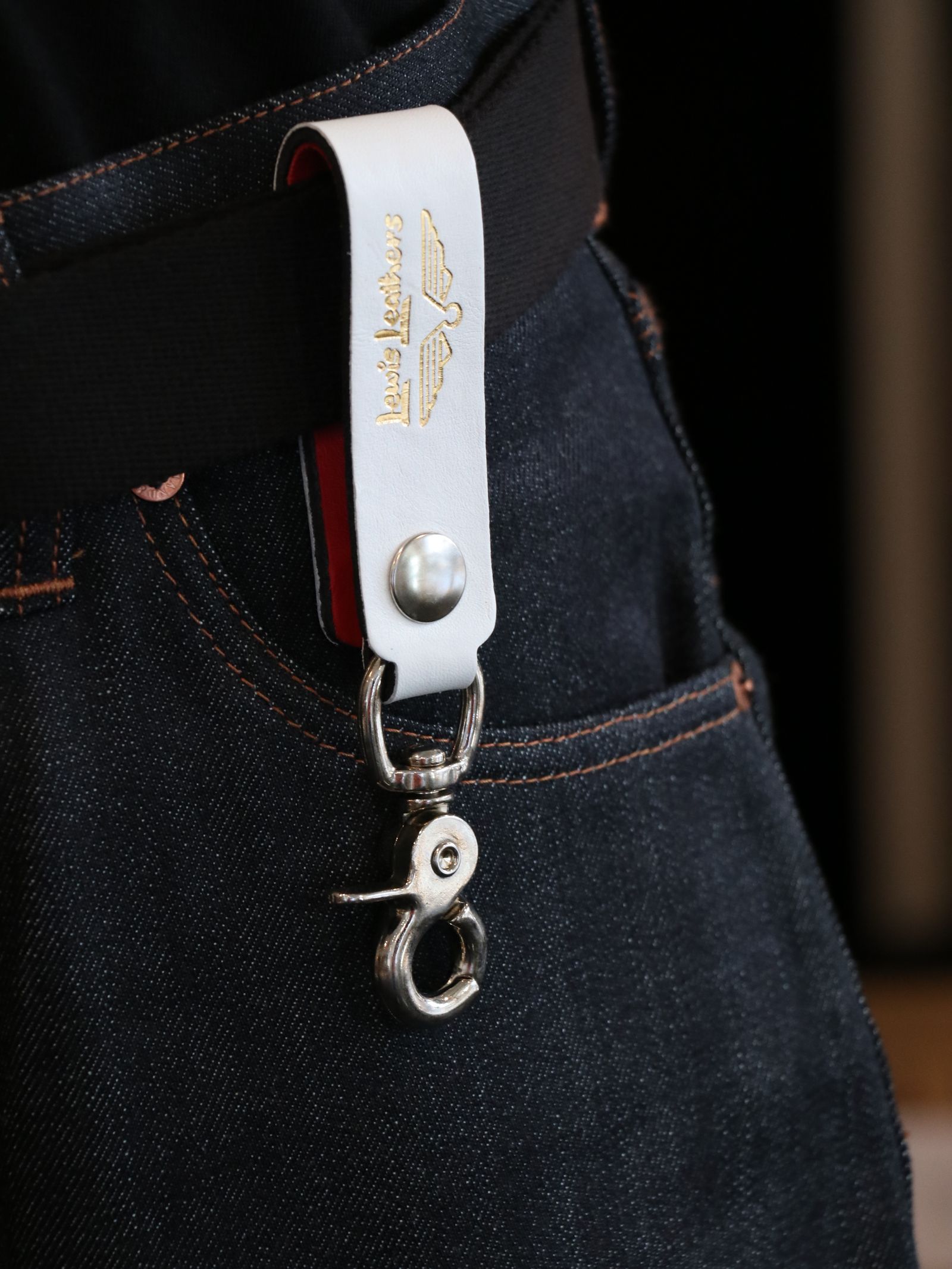 LEWIS LEATHERS BELT LOOP KEYRING Mk2 (WHITE)