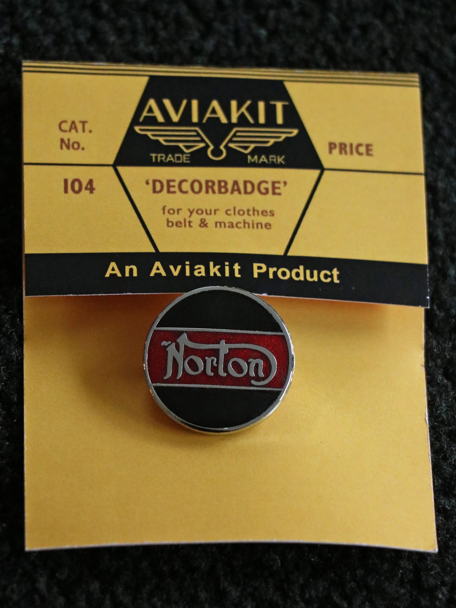 【即日発送可能】"NORTON 2-TONE ROUND" BADGE