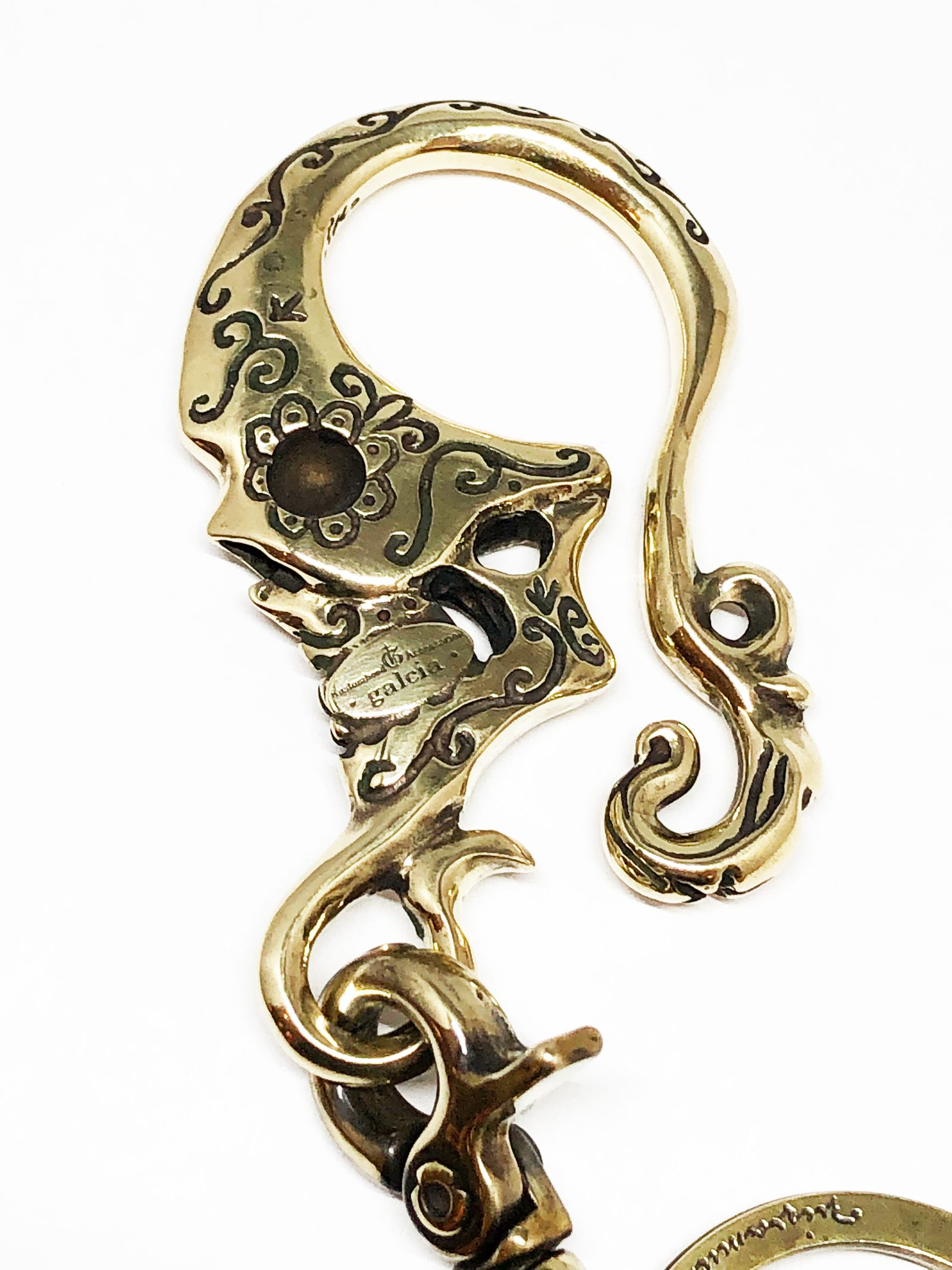 CALAVERA KEYHOLDER (BRASS)