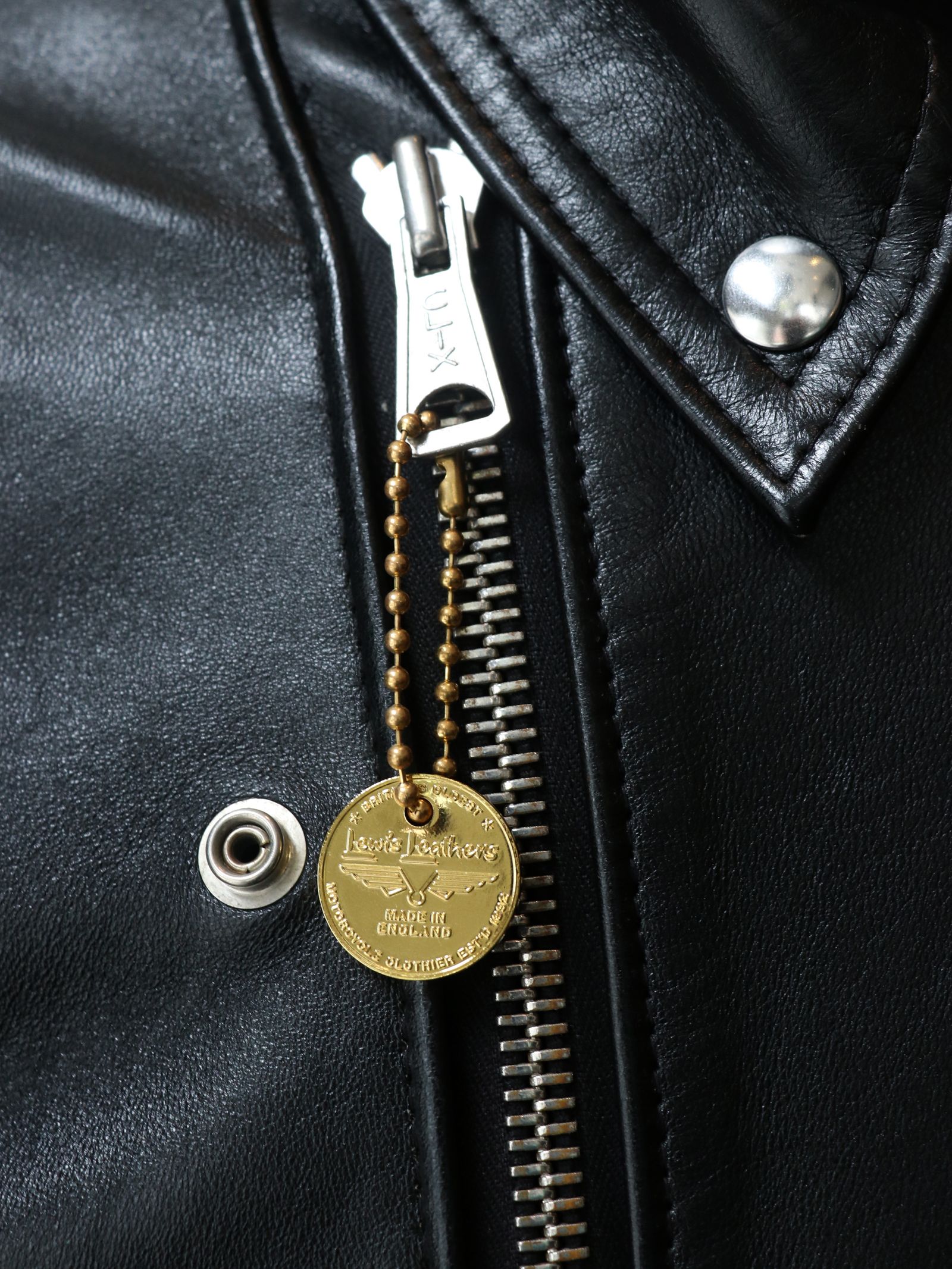 LEWIS LEATHERS Key Ring Pendant コインネックレス