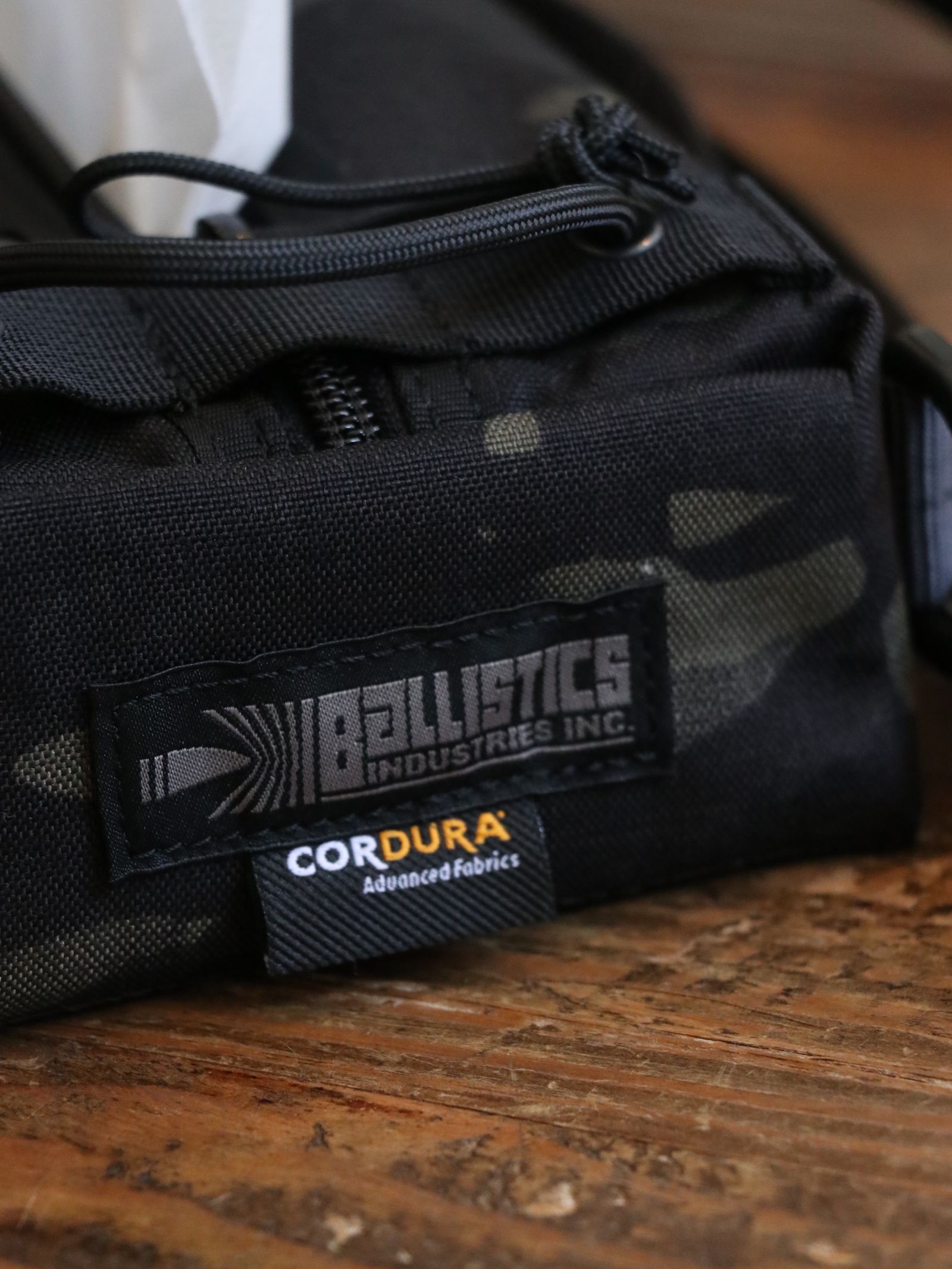 NEW TISSUE CASE (MULTI-CAM BLACK)