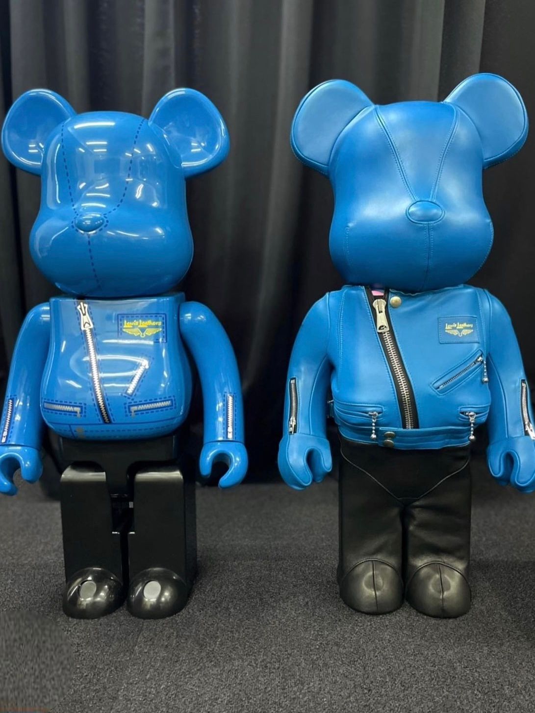 BE@RBRICK　リーバイス　ルイスレザー　ブルー　100% 400%返品交換には対応いたしかねます