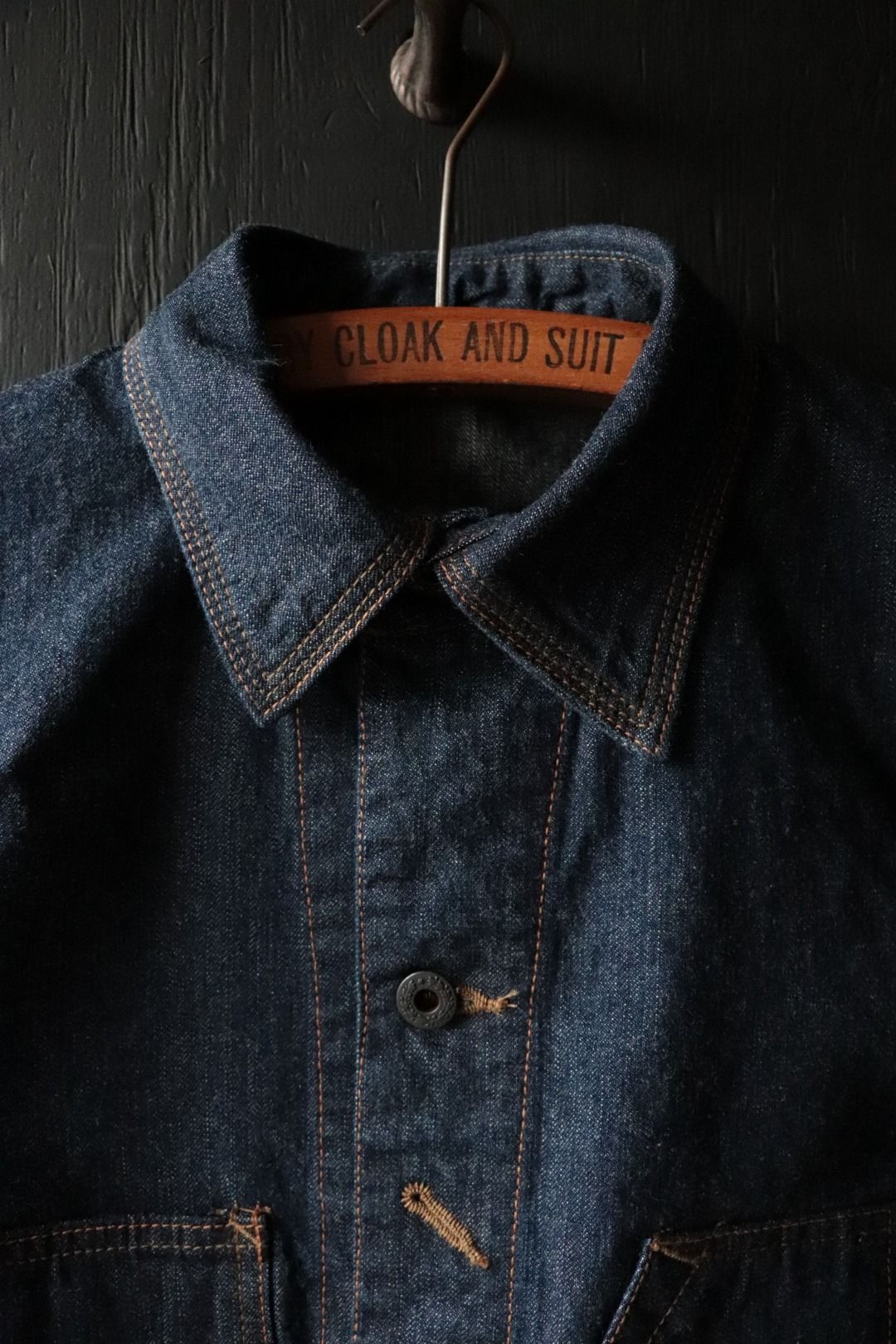 BLACK SIGN Main Lodge / 14oz Denim Pleats Jacket / Dark Indigo