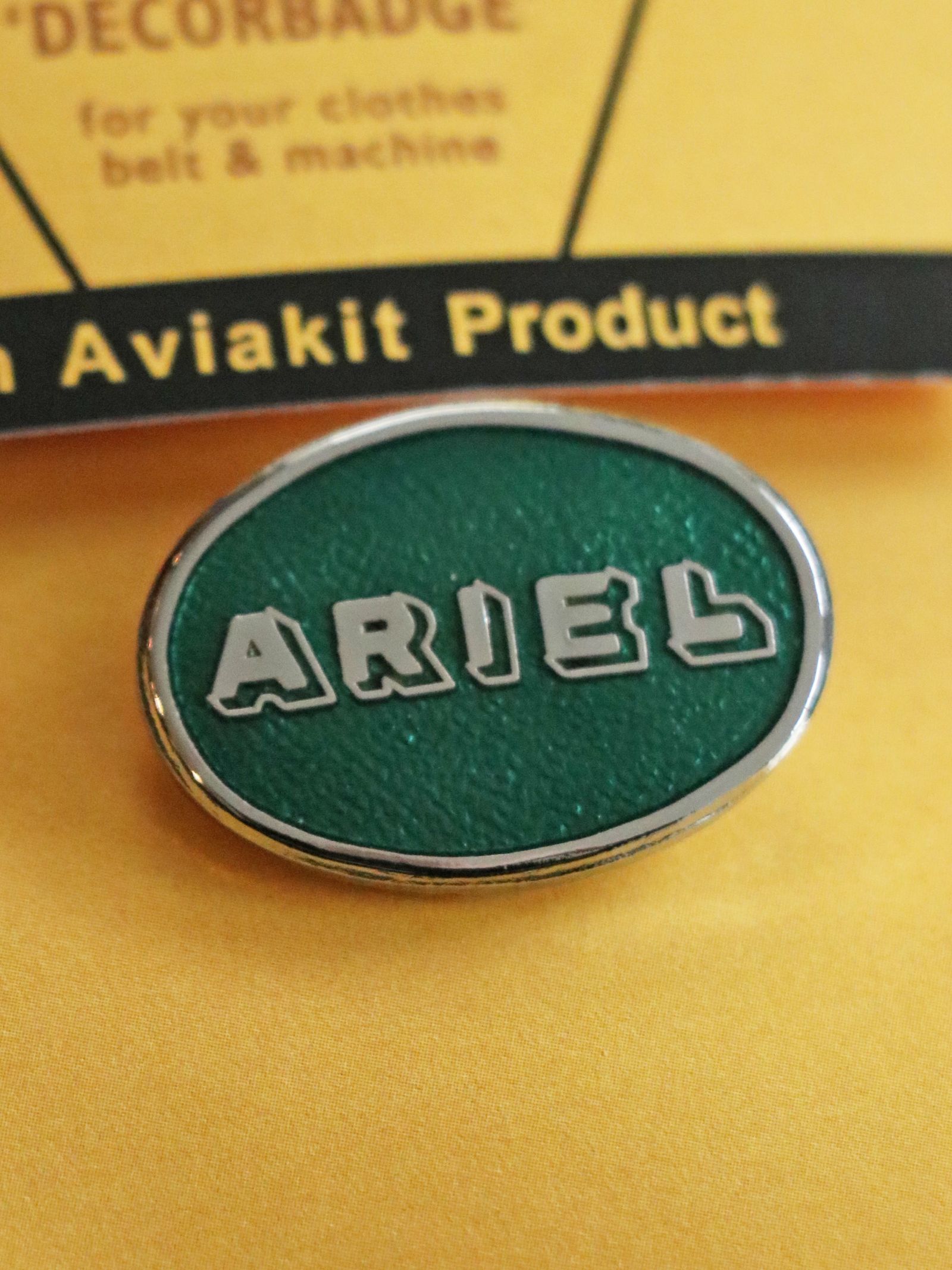 【即日発送可能】"ARIEL" BADGE