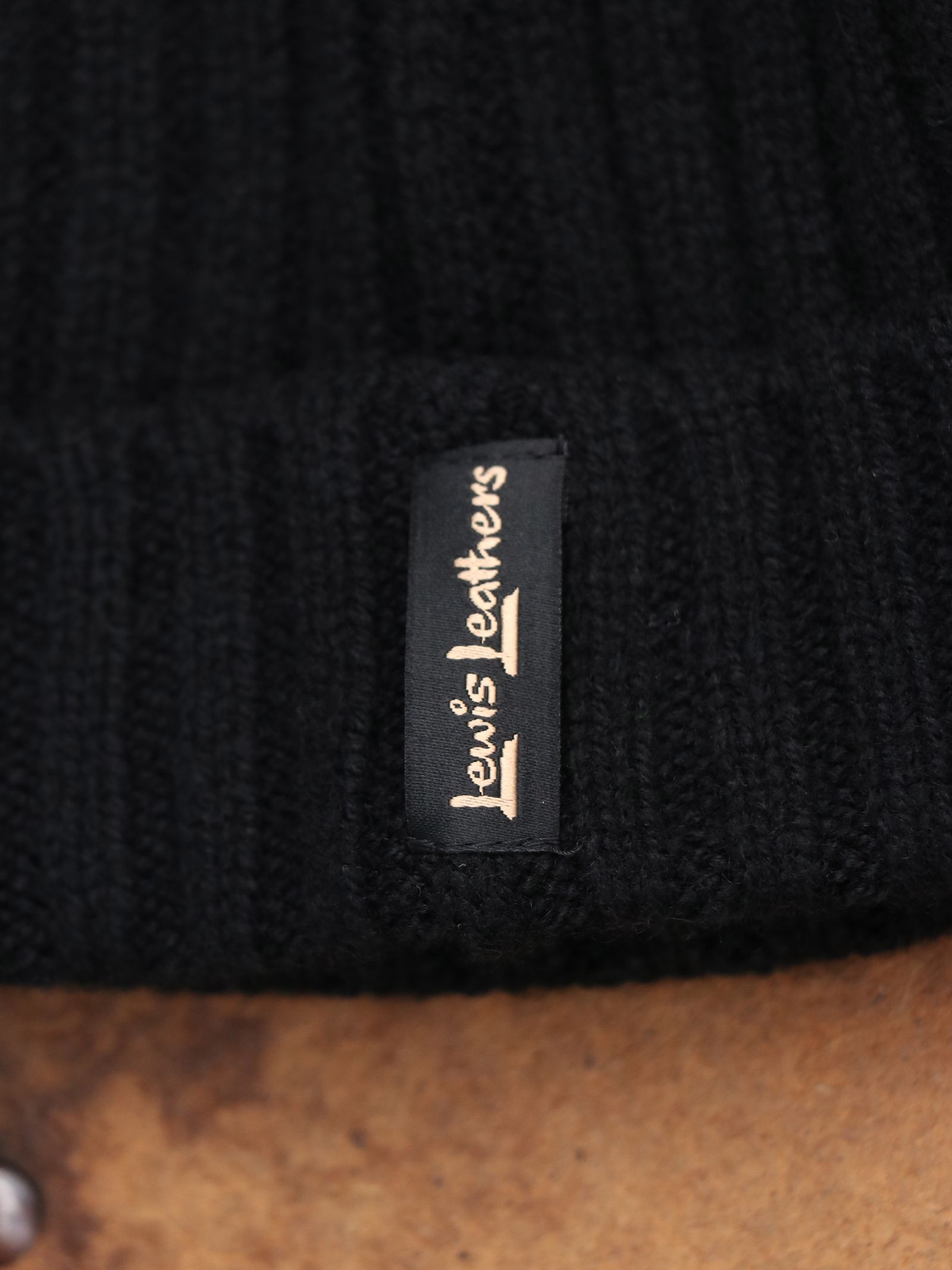 AVIAKIT KNIT HAT (BLACK)