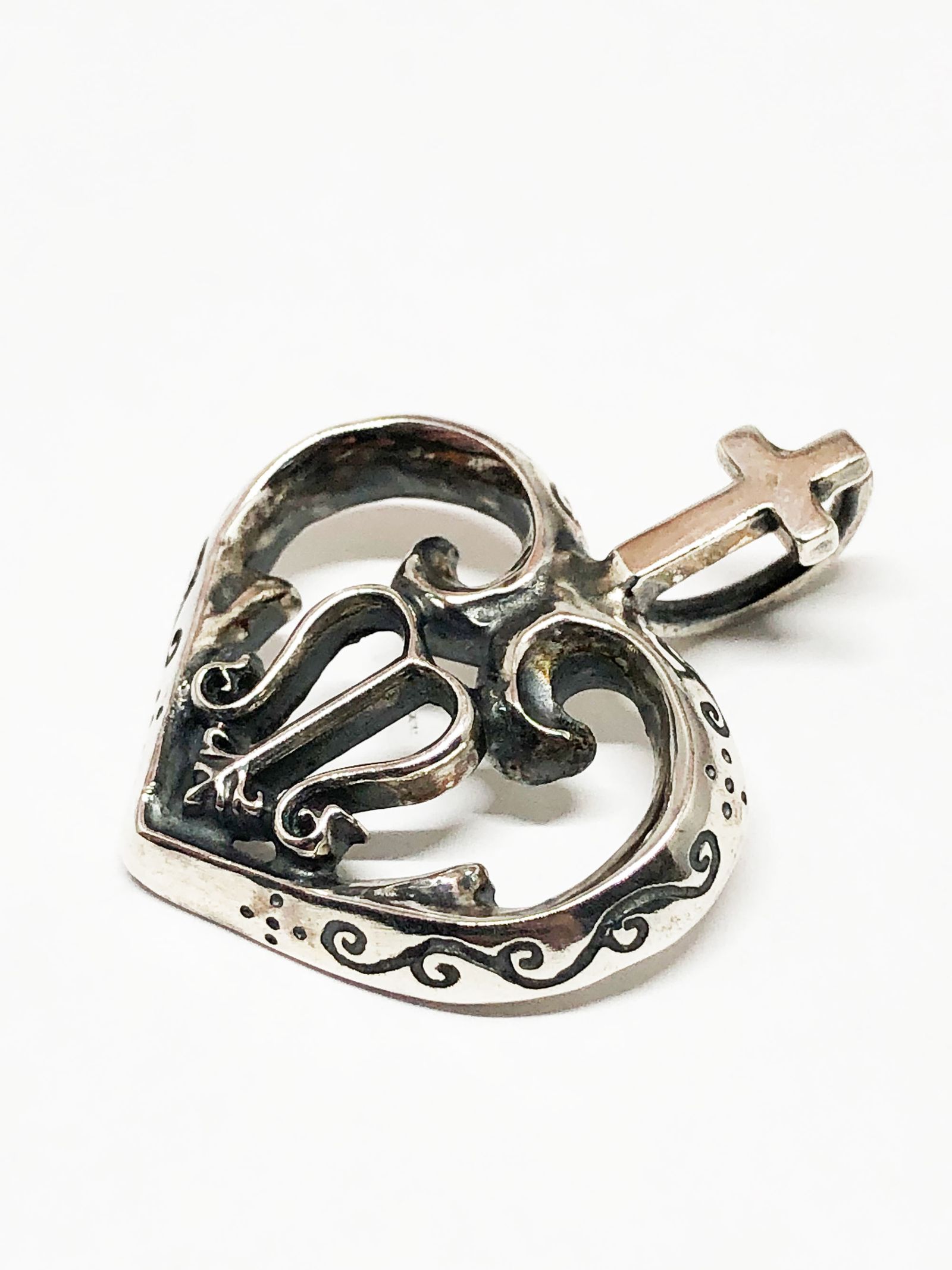 CROSS HEART NECKTOP (SILVER925)