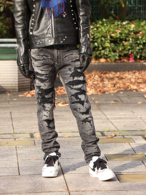 攻撃的かつ紳士的なシングルライダーススタイル