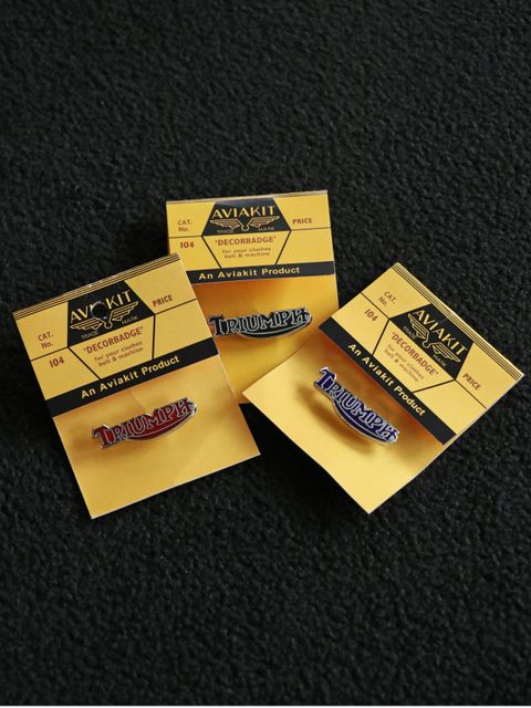"TRIUMPH ROGO" BADGE