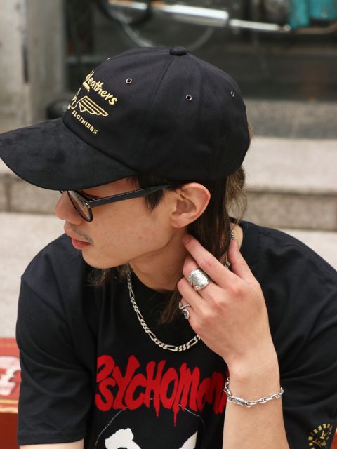 個性の強いアイテムをバランス良く。