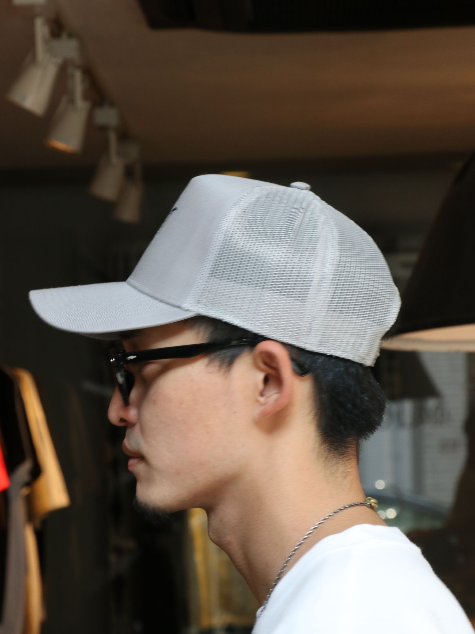 【色: ホワイト】[アディダス] メッシュ キャップ 3本ライン 帽子 COOL