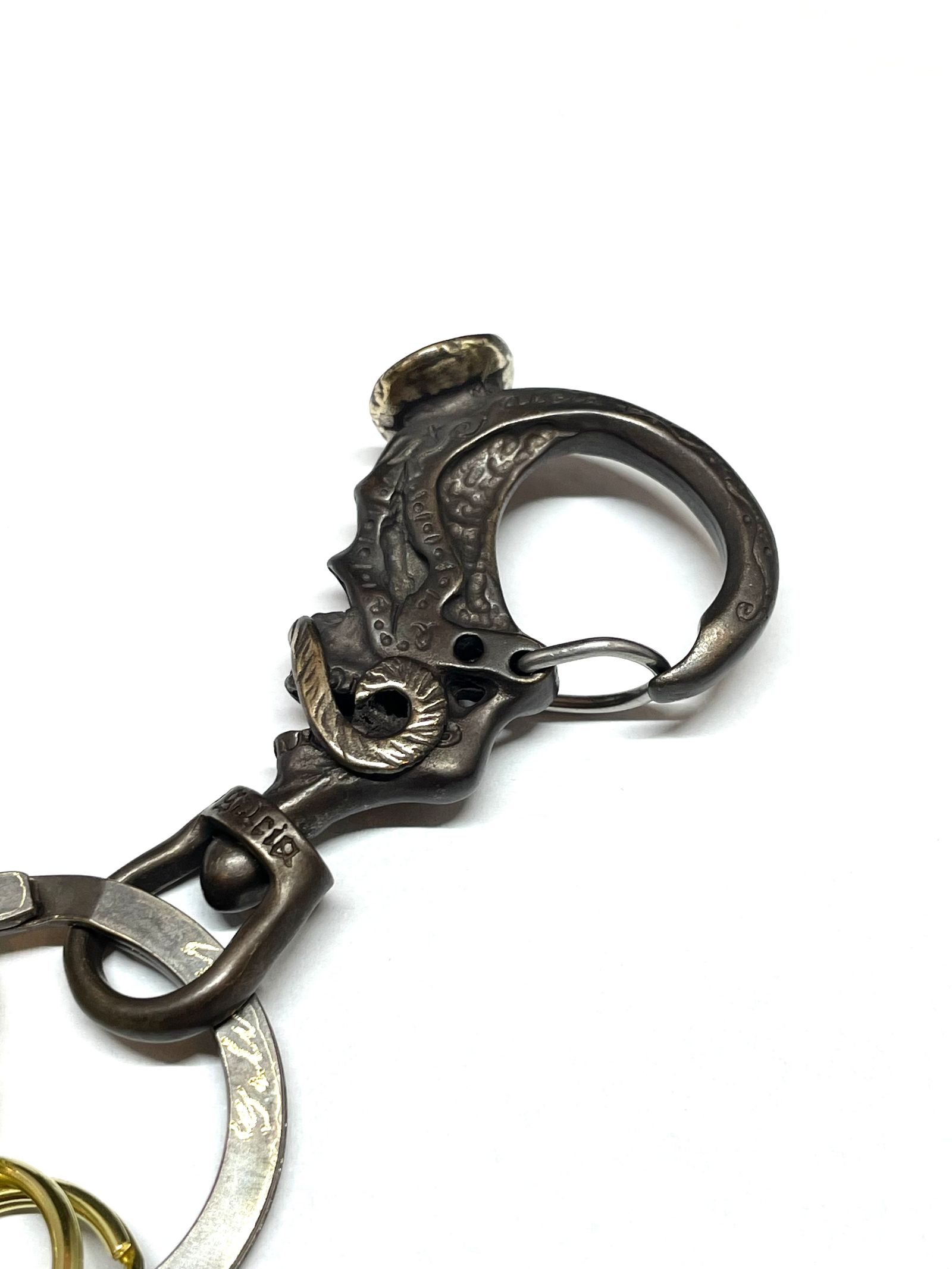 MUSTACHE SKULL KEYHOLDER "SMALL"(BRASS)