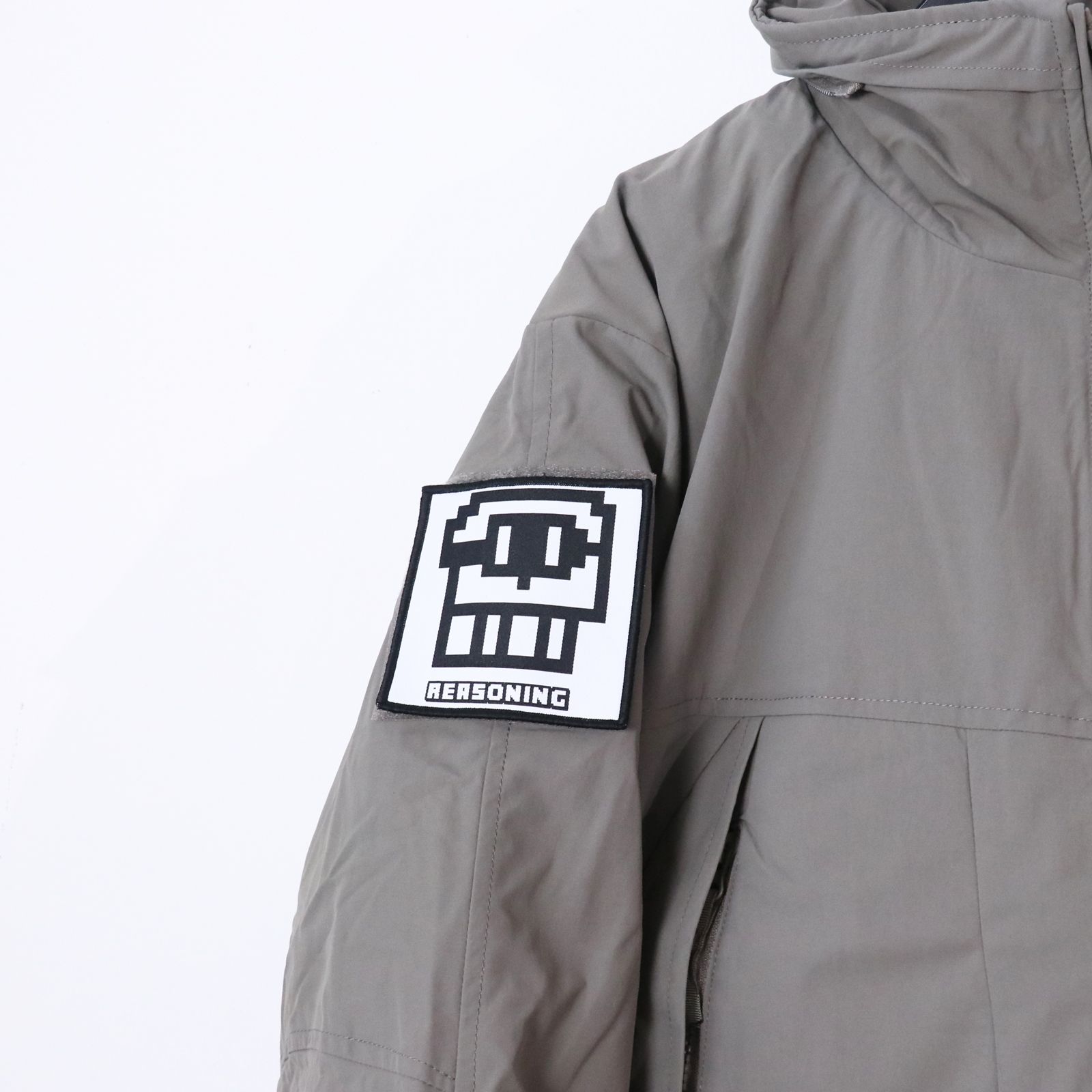 "IT FROM BIT" PROTECTIVE COMBAT UNIFORM (GRAY)