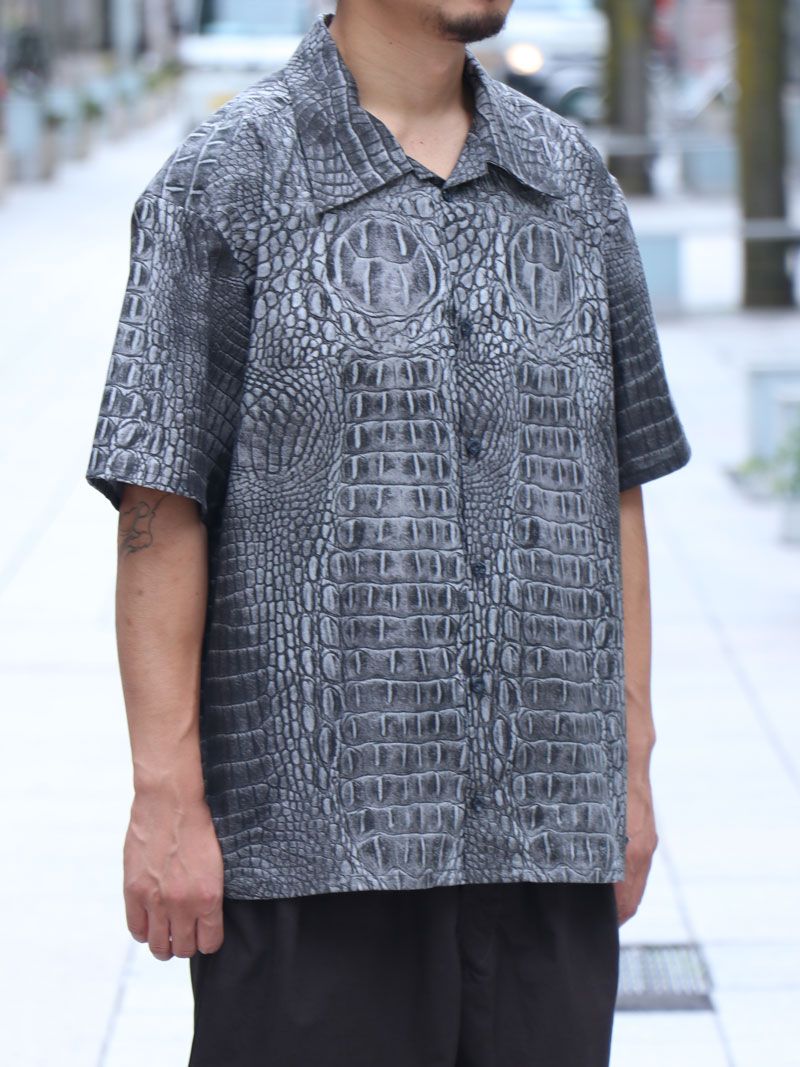 [SKANDA x haru*hano] "CROCODILE SHORT SLEEVE SHIRTS" (GRAY) / クロコダイル 半袖シャツ (グレー))