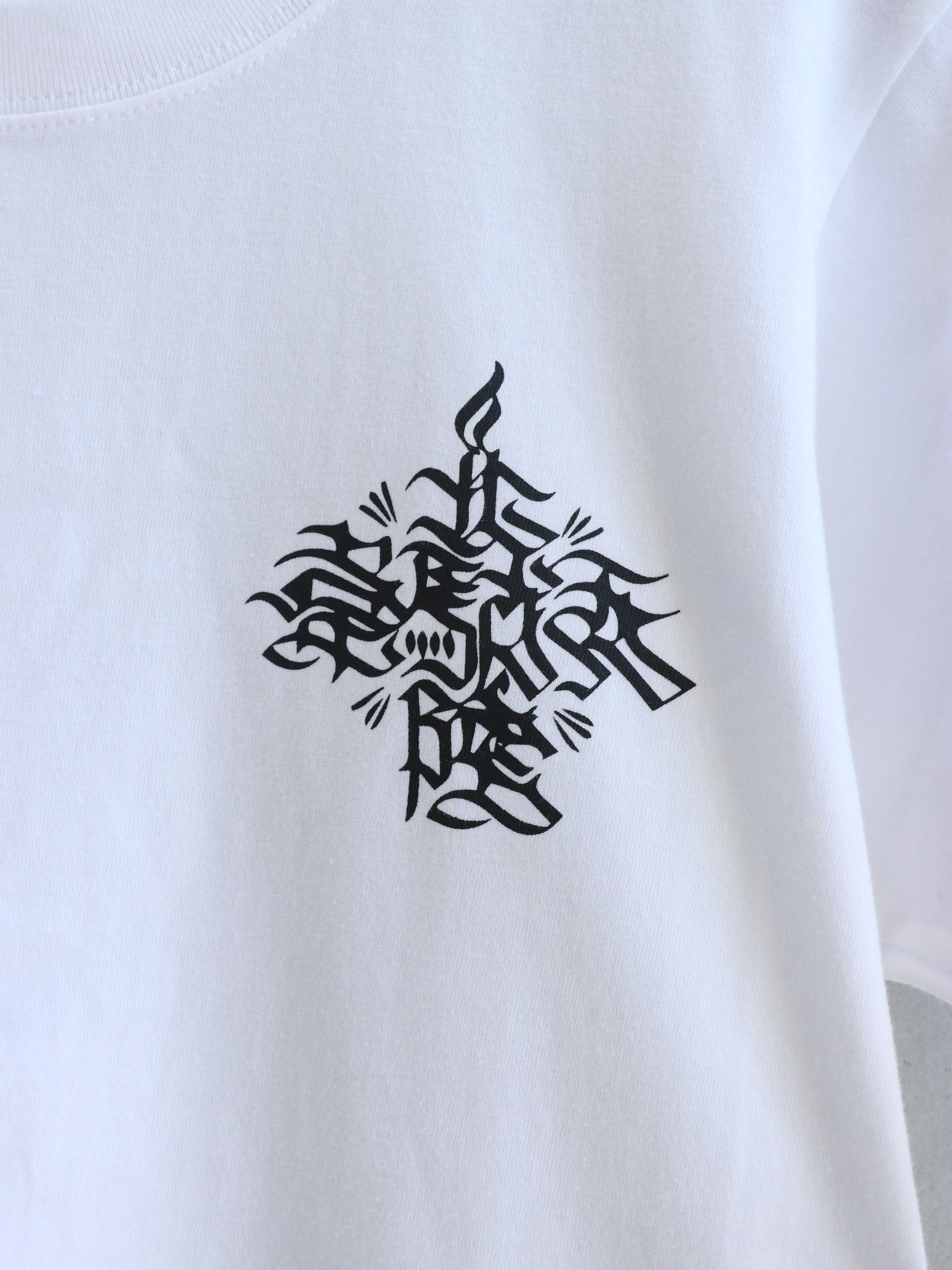 SKANDA S/S TEE (WHITE)