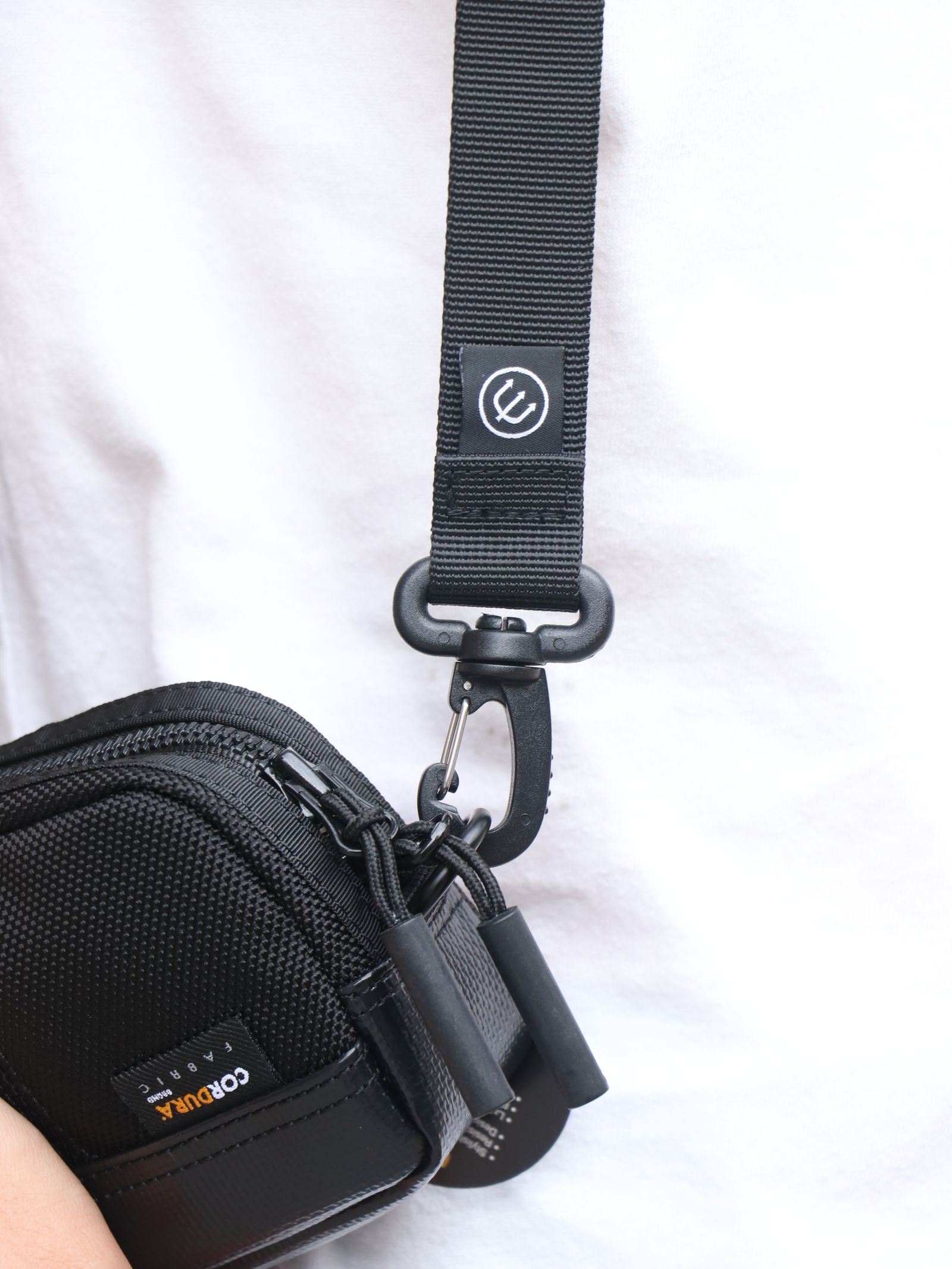 CORDULA SHOULDER BAG (SMALL)