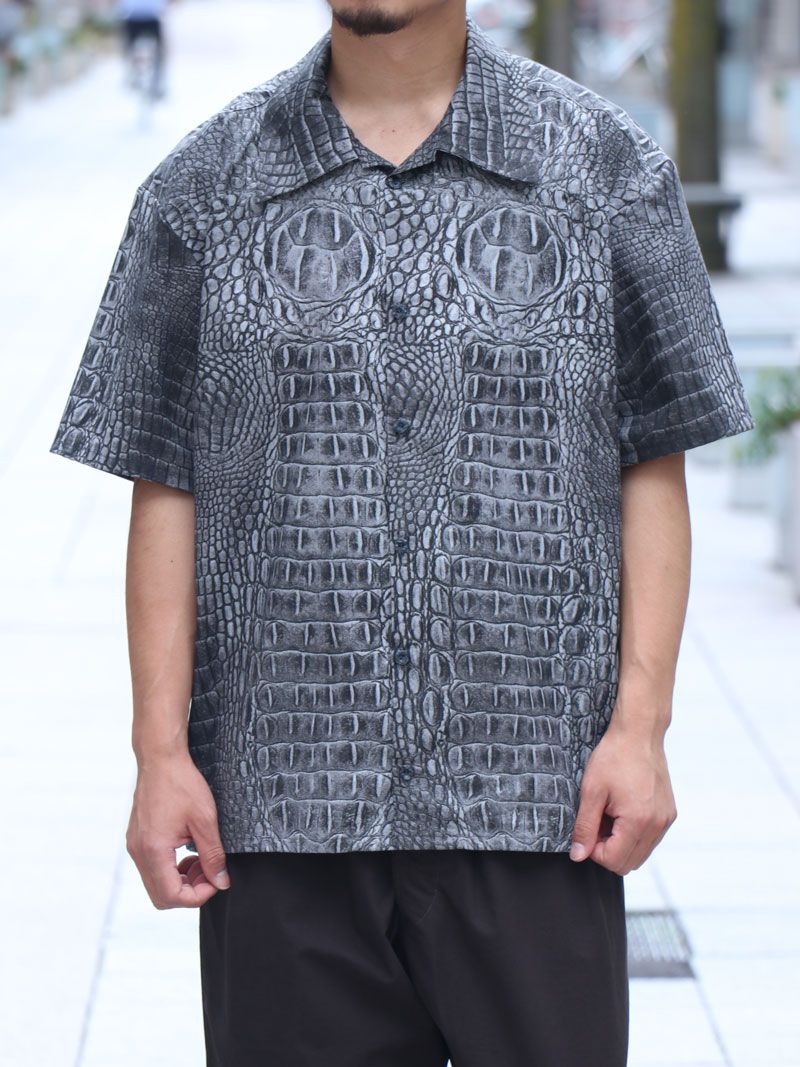 [SKANDA x haru*hano] "CROCODILE SHORT SLEEVE SHIRTS" (GRAY) / クロコダイル 半袖シャツ (グレー))